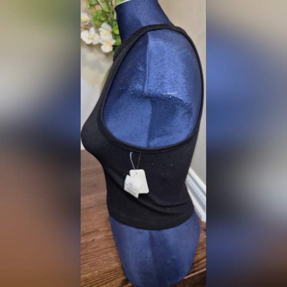 Black Ribbed Tank Top - Picture 6 of 13